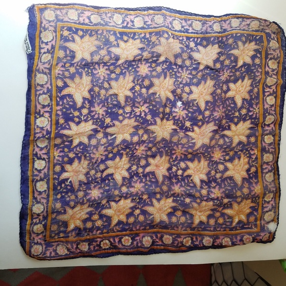 Vintage Silk Square Scarf - Picture 4 of 8
